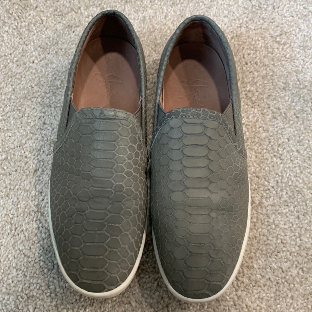 Joie slip on sneakers